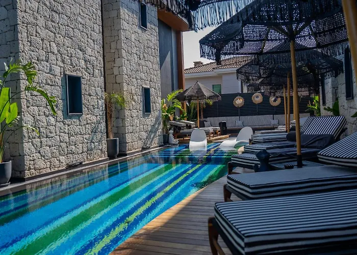 The Grey Alacati Çeşme